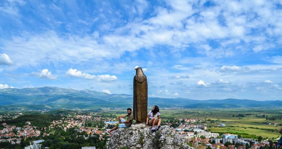 Osvrt na turističku 2017. godinu na području grada Sinja i općina Dicmo, Hrvace i Otok Osvrt na turističku 2017. godinu na području grada Sinja i općina Dicmo, Hrvace i Otok