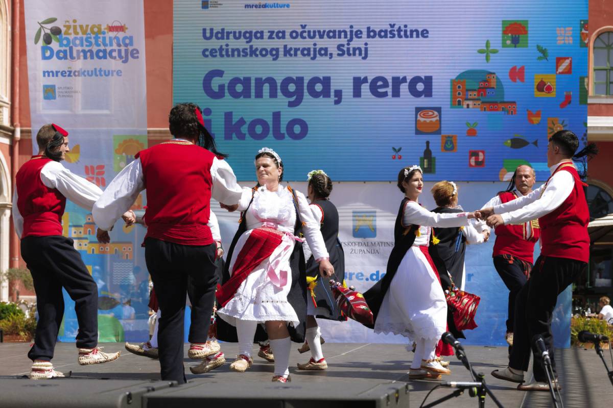 Promocija gastronomije i nematerijalne kulturne baštine Sinja i Cetinske krajine u sklopu manifestacije 'Živa baština Dalmacije'