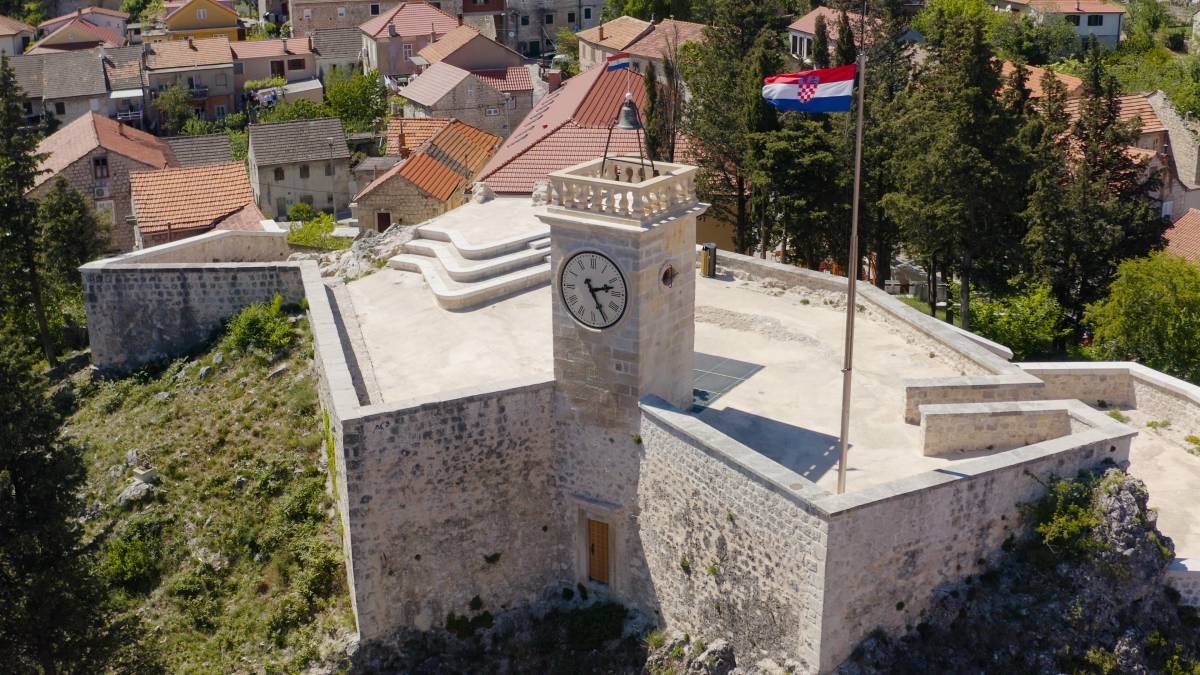 Turistička zajednica grada Sinja po jedanaesti put organizira edukativnu akciju &#039;Turist u svom gradu&#039;