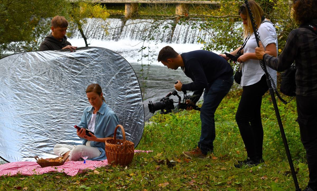 Na HRT1 u televizijskom serijalu Dalmatinska marenda priča iz Sinja Na HRT1 u televizijskom serijalu Dalmatinska marenda priča iz Sinja
