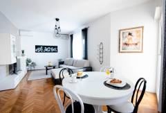 Apartman Klara ***