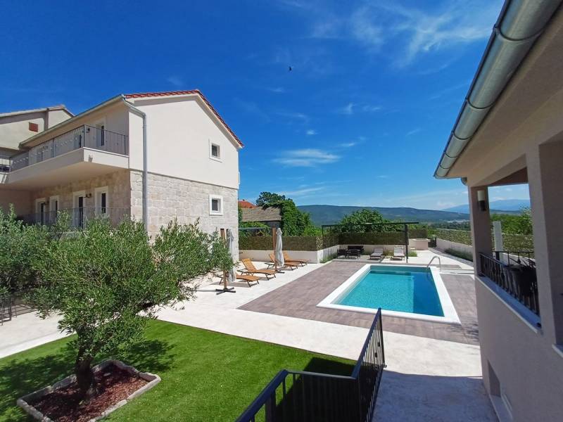 Villa Makin **** Villa Makin ****