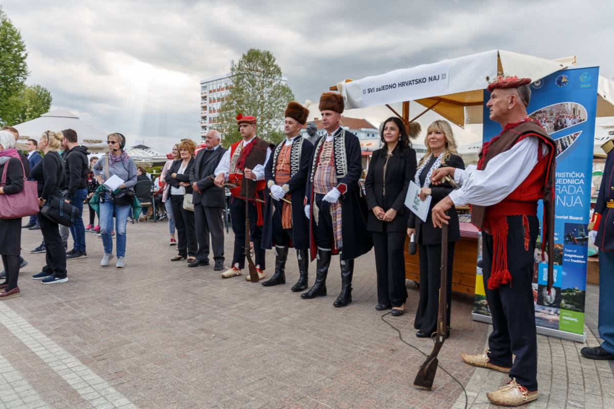 Sinjani na proslavi Dana Grada Vukovara