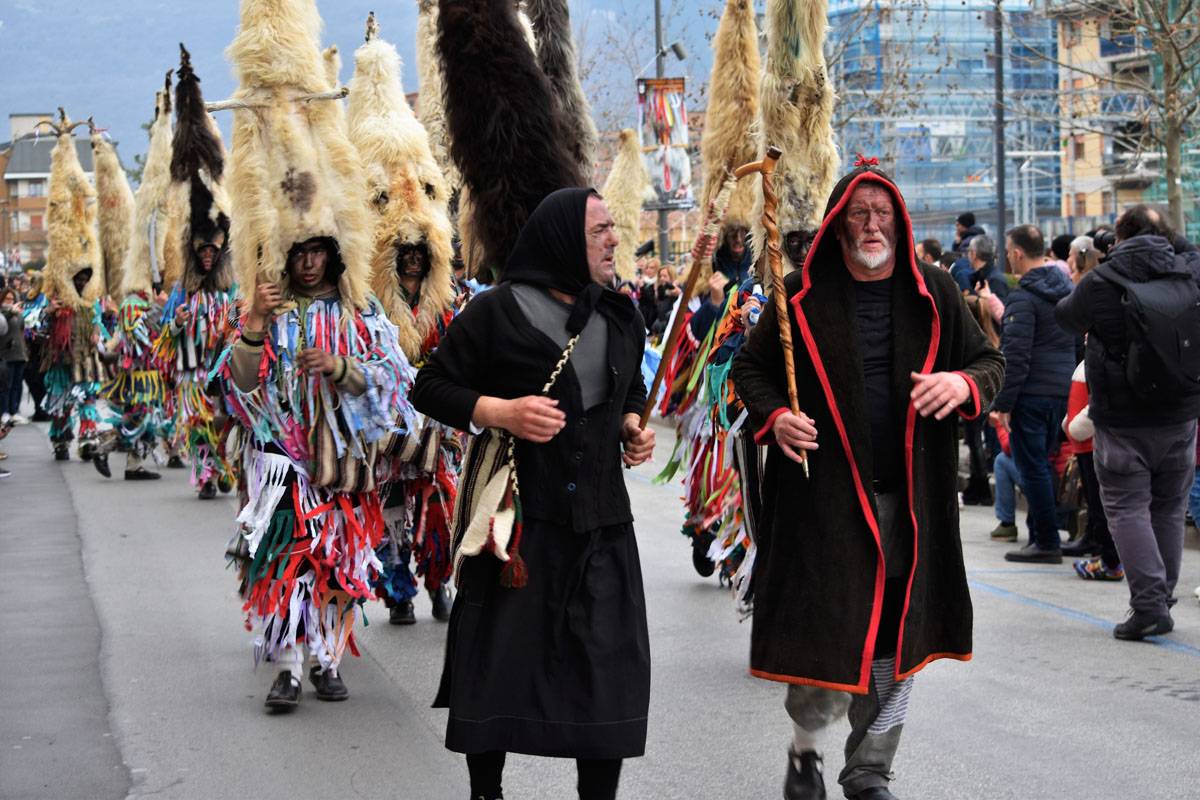 Nastup udruge „Didi s Kamešnice“ na Festivalu zoomorfnih karnevalskih maski u Iserniji i posjet hrvatskoj nacionalnoj manjini u Montimitru u talijanskoj pokrajini Molise