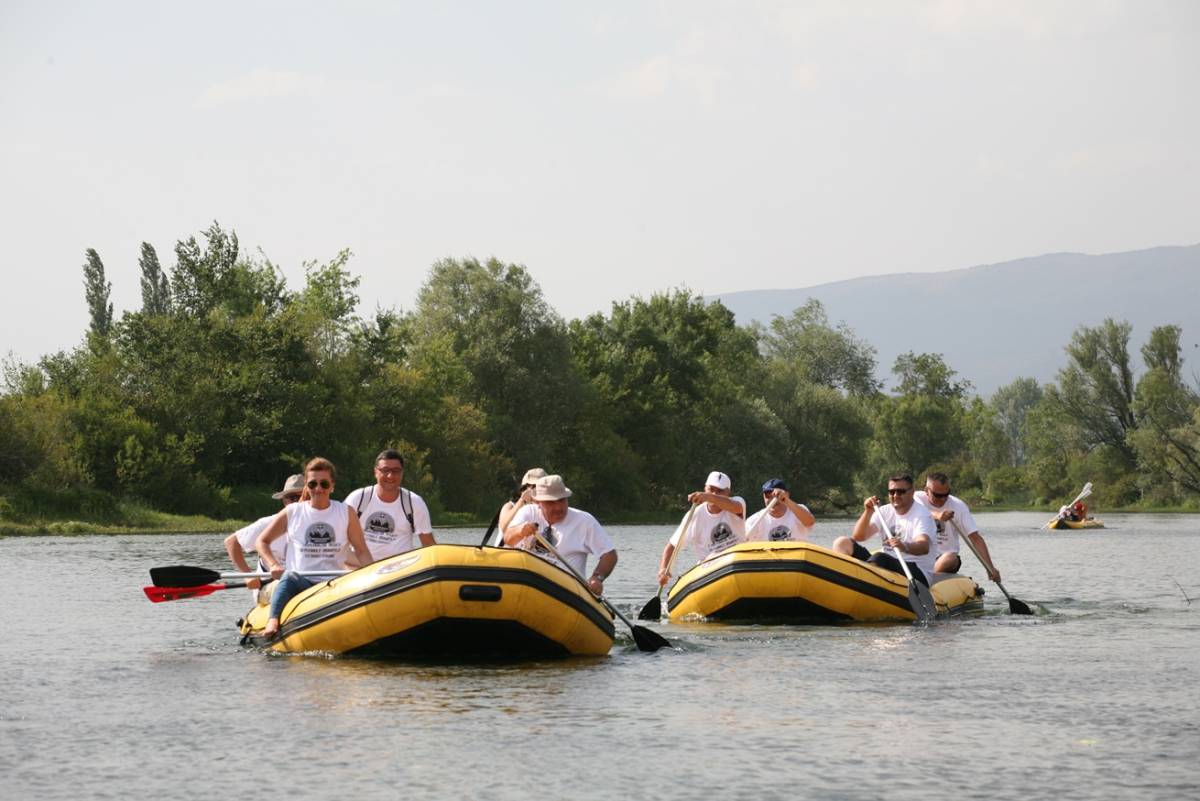 8. Memorijalna regata – spust čamcima rijekom Cetinom