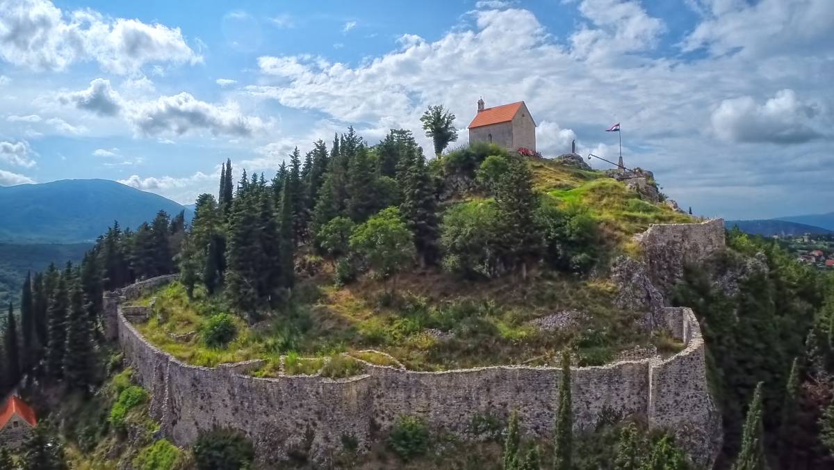 Ekološka akcija čišćenja i uređenja tvrđave Grad