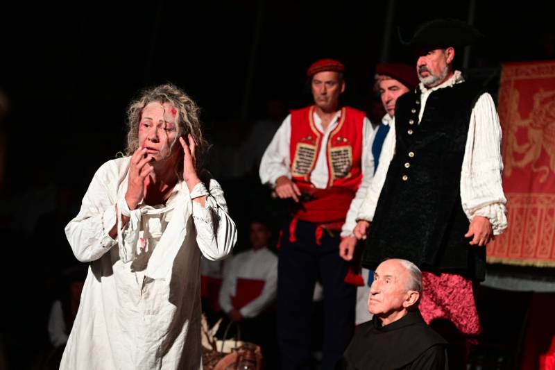 Uspješno je uprizoren povijesno scenski spektakl 'Opsada Sinja 1715. godine'