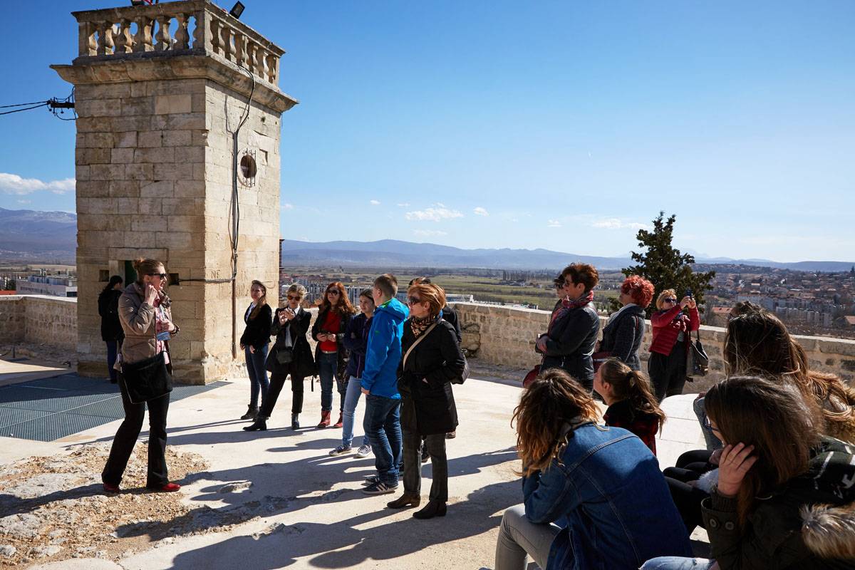 &#039;&#039;Turist u svom gradu&#039;&#039;- uspješno održana edukativna akcija Turističke zajednice Grada Sinja